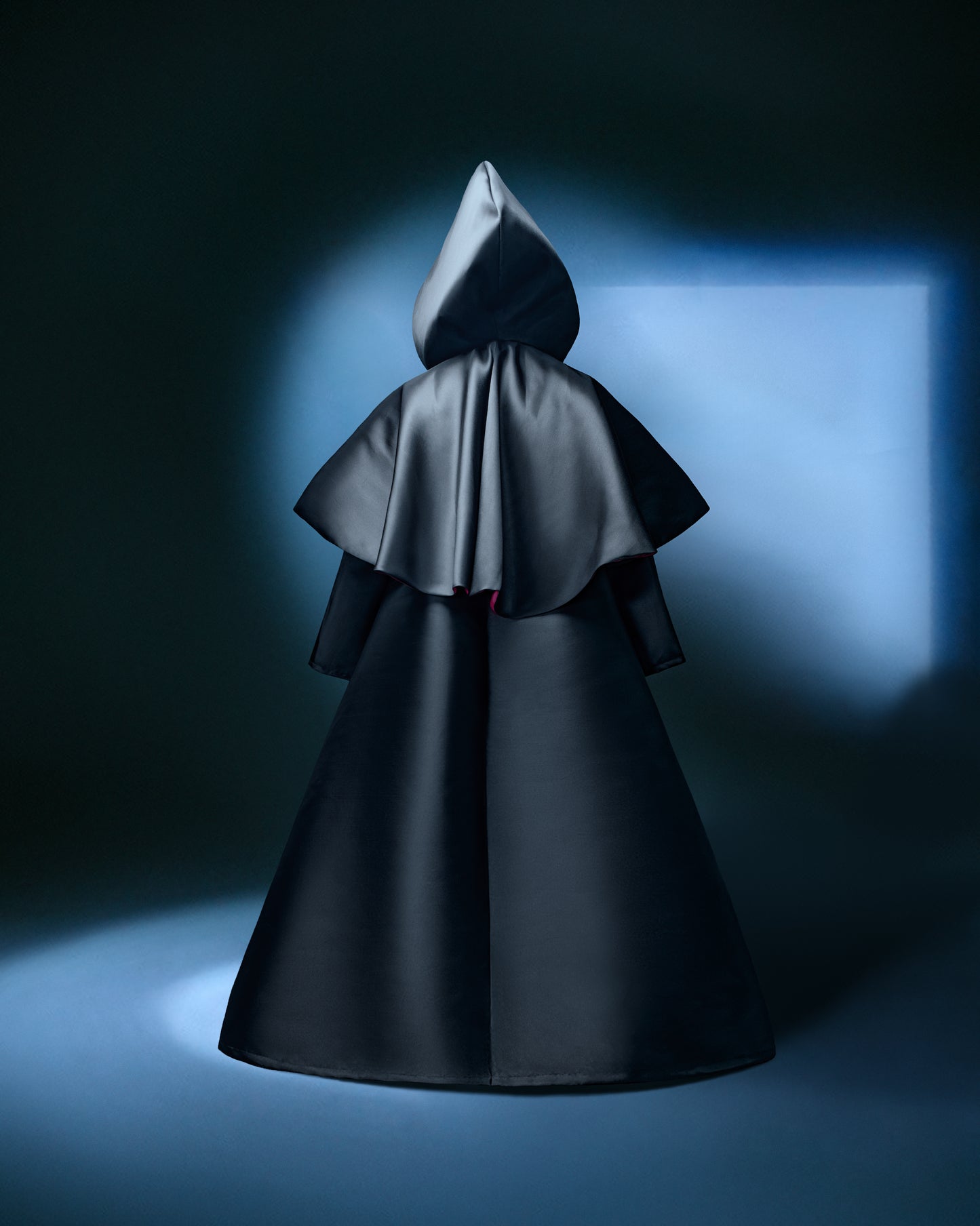 LA NOIRE COAT