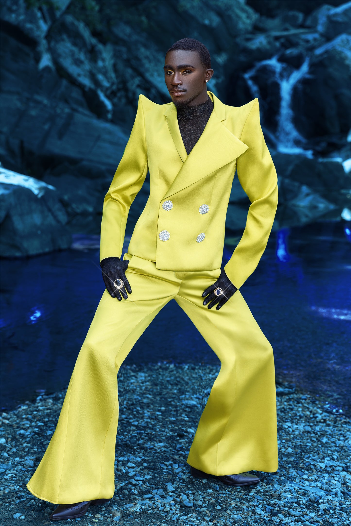 DEUS SUIT