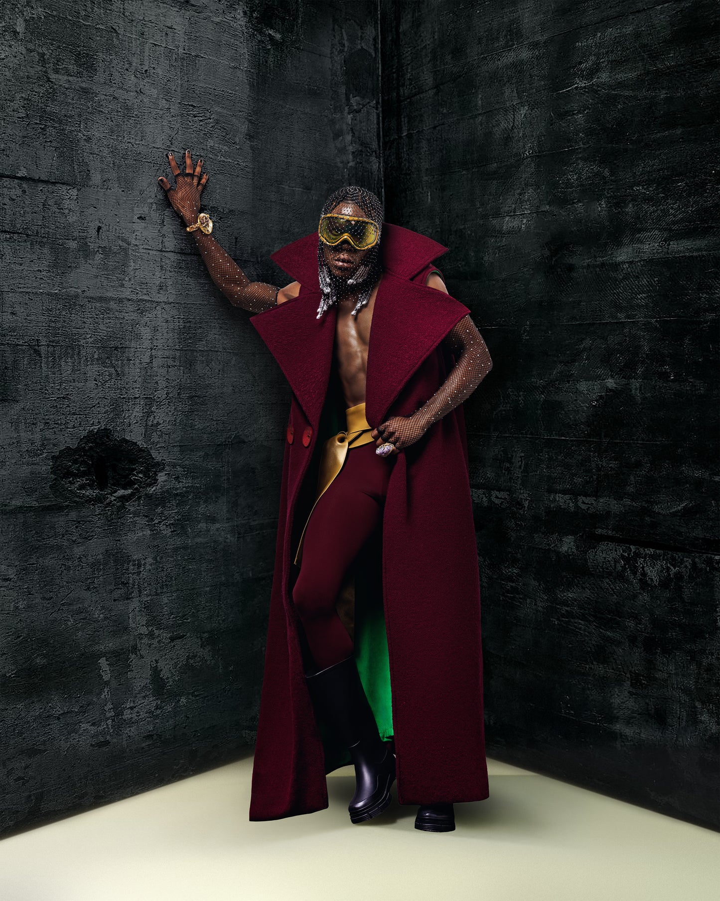 SAIGON SLEEVELESS TRENCH